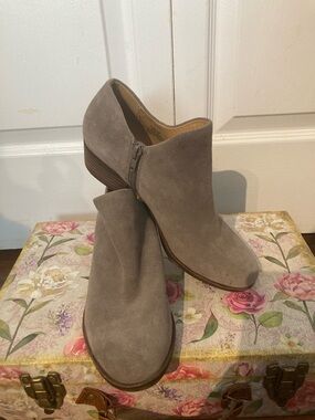 Lucky Brand Women's Taupe Suede Ankle Booties with Side Zip